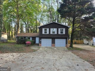 5382 Rockbridge Road, Stone Mountain, GA 30088