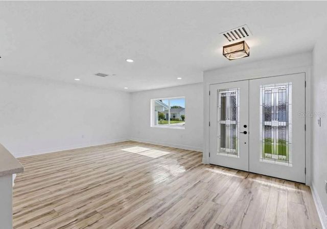 9354 119TH WAY, Seminole, FL 33772