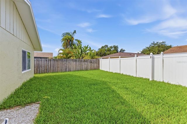 9354 119TH WAY, Seminole, FL 33772