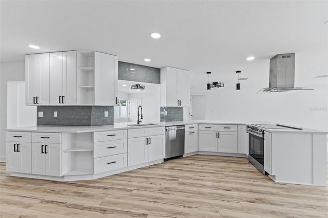 9354 119TH WAY, Seminole, FL 33772