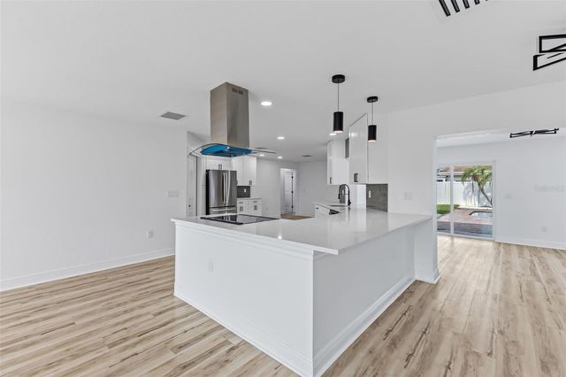 9354 119TH WAY, Seminole, FL 33772
