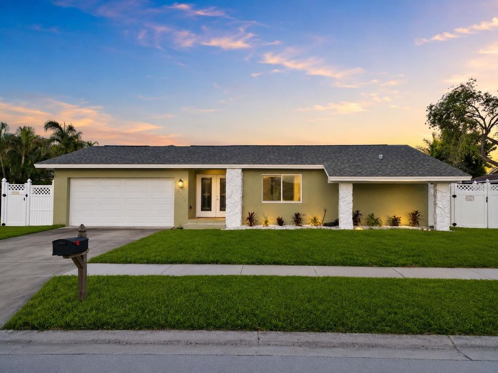 9354 119TH WAY, Seminole, FL 33772