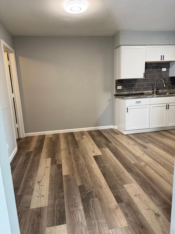 1742 Amherst Circle 1742, Glendale Heights, IL 60139