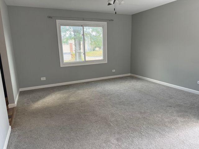 1742 Amherst Circle 1742, Glendale Heights, IL 60139