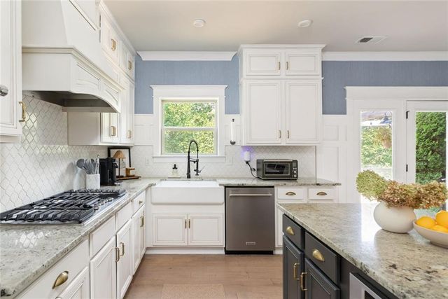 12 Creekview Drive SE, Cartersville, GA 30120