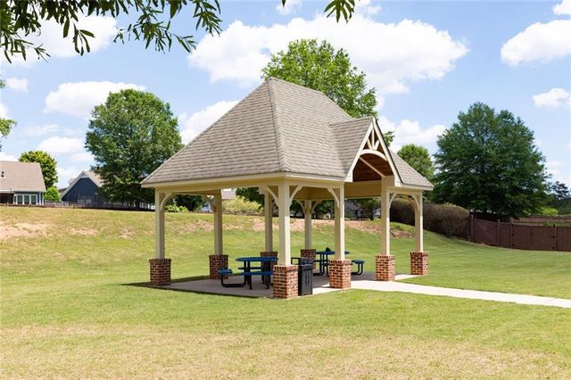 12 Creekview Drive SE, Cartersville, GA 30120