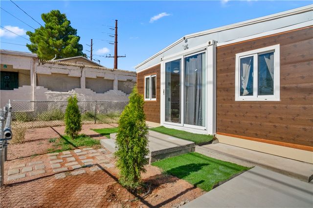 419 E Beverly Avenue, Kingman, AZ 86409