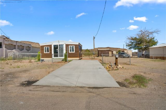 419 E Beverly Avenue, Kingman, AZ 86409