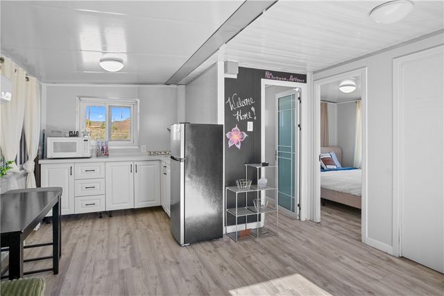 419 E Beverly Avenue, Kingman, AZ 86409