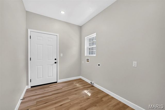 106 Highview Drive, Ballwin, MO 63011