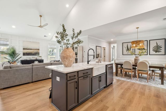 6 Cantona Drive, Summerville, SC 29483