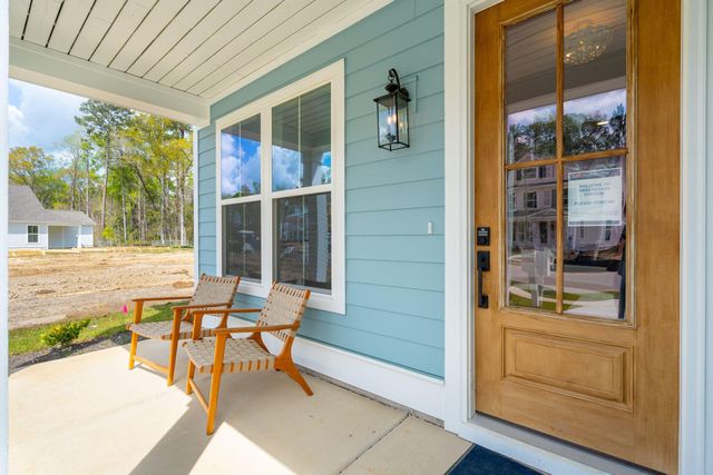 6 Cantona Drive, Summerville, SC 29483