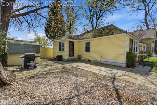 720 Washington Street, Algonac, MI 48001