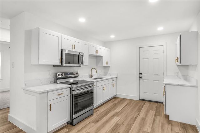 3744 S Hughes Avenue, Fort Worth, TX 76119