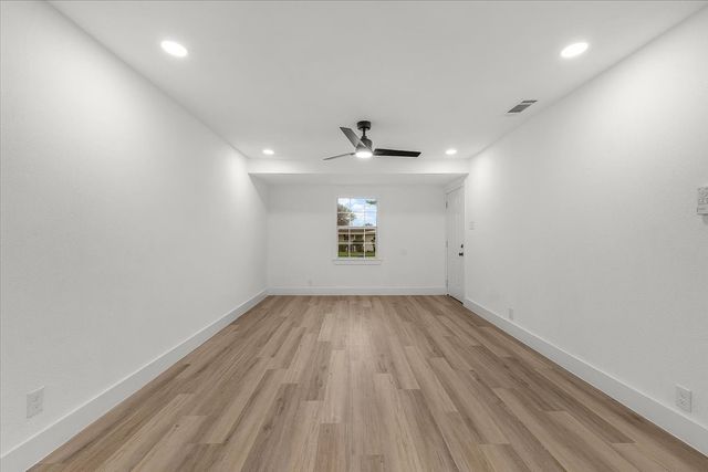 3744 S Hughes Avenue, Fort Worth, TX 76119