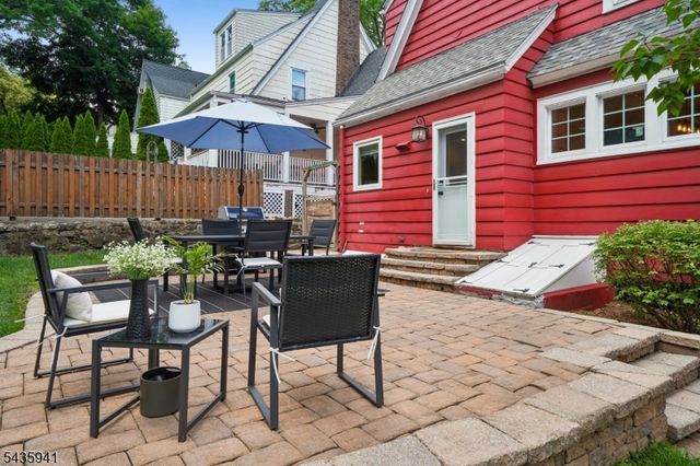 14 Evergreen Pl, Maplewood Twp., NJ 07040
