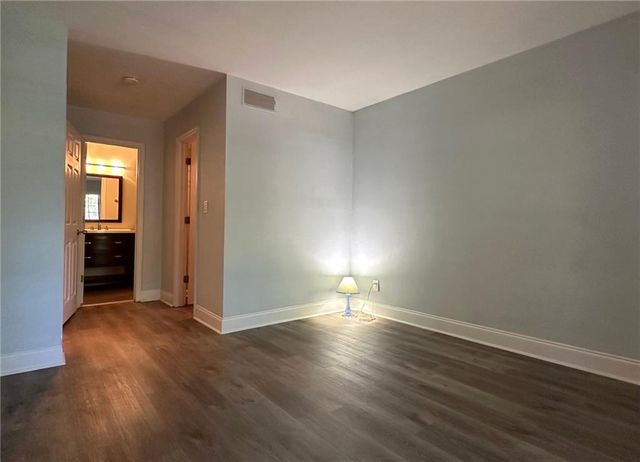 4612 Vinings Central Run SE 133, Atlanta, GA 30339