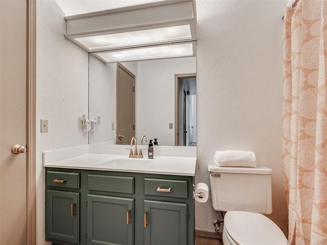 2610 Featherstone Road, Oklahoma City, OK 73120