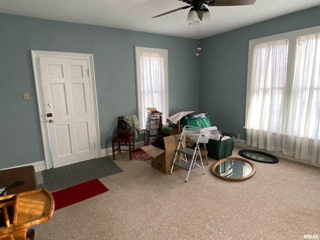 312 N 2ND Avenue, Canton, IL 61520