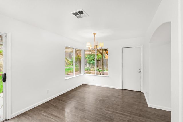 5404 Casa Grande Ave, Rocklin, CA 95677