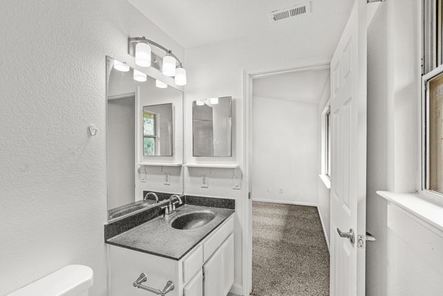 5404 Casa Grande Ave, Rocklin, CA 95677