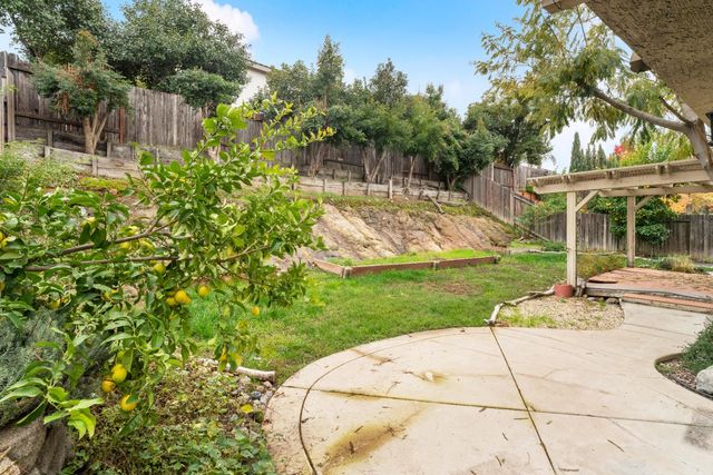 5404 Casa Grande Ave, Rocklin, CA 95677