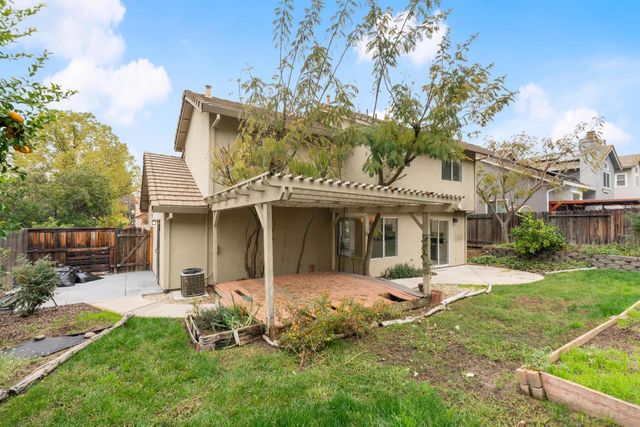 5404 Casa Grande Ave, Rocklin, CA 95677