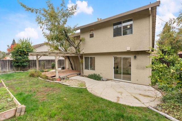 5404 Casa Grande Ave, Rocklin, CA 95677