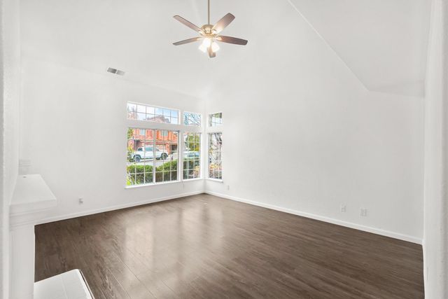 5404 Casa Grande Ave, Rocklin, CA 95677