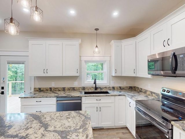 783 Crestrose Drive, Howard, OH 43028