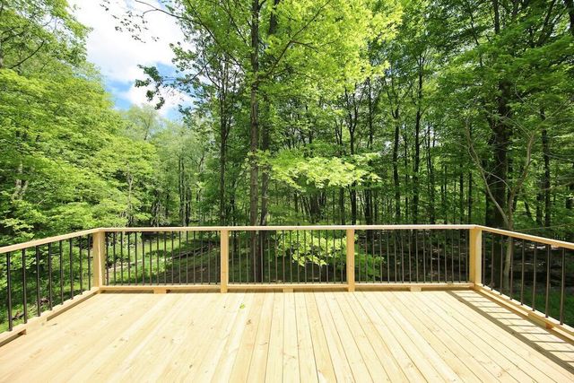 783 Crestrose Drive, Howard, OH 43028