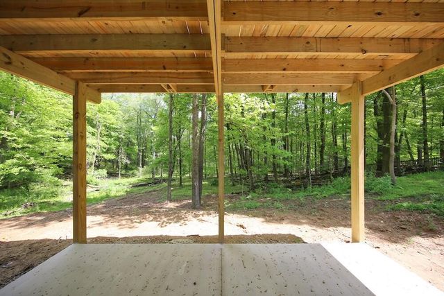 783 Crestrose Drive, Howard, OH 43028