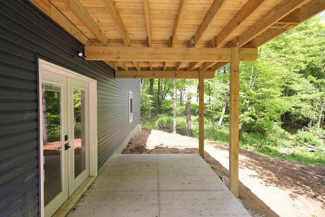 783 Crestrose Drive, Howard, OH 43028