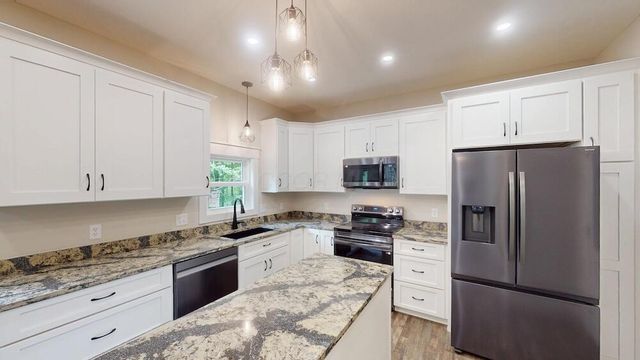783 Crestrose Drive, Howard, OH 43028