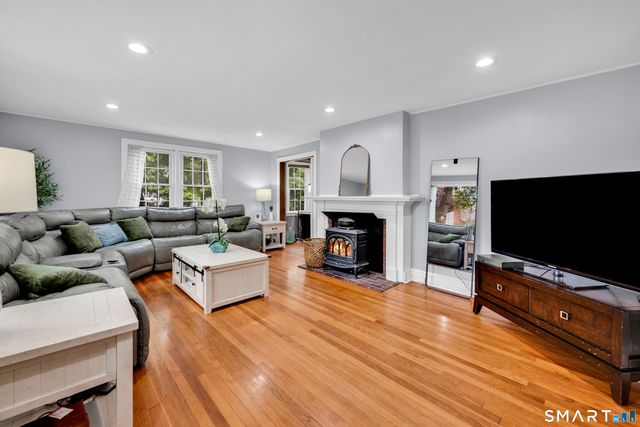 106 County Street, Norwalk, CT 06851