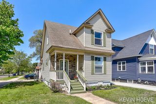 408 Van Raalte Avenue, Holland City, MI 49423
