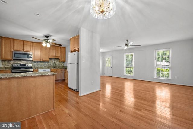2422 IVYWOOD RD, Reston, VA 20191