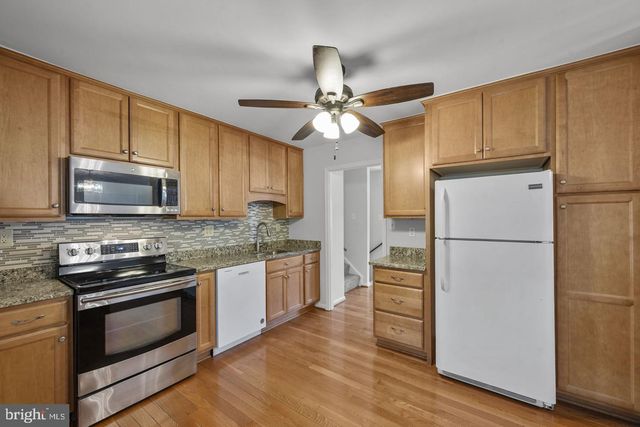 2422 IVYWOOD RD, Reston, VA 20191