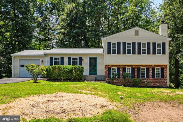2422 IVYWOOD RD, Reston, VA 20191