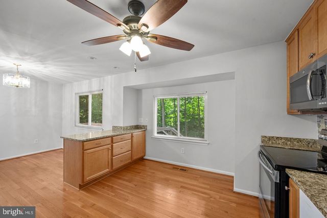 2422 IVYWOOD RD, Reston, VA 20191