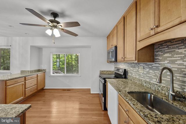 2422 IVYWOOD RD, Reston, VA 20191