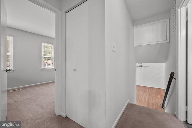 2422 IVYWOOD RD, Reston, VA 20191