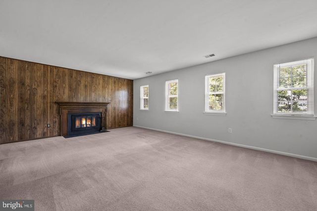 2422 IVYWOOD RD, Reston, VA 20191