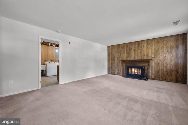 2422 IVYWOOD RD, Reston, VA 20191