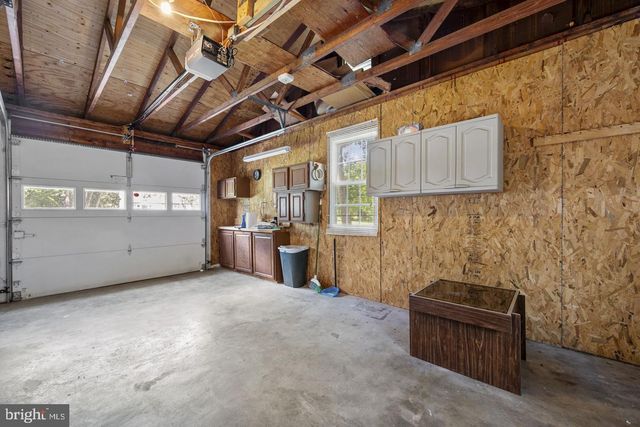 2422 IVYWOOD RD, Reston, VA 20191