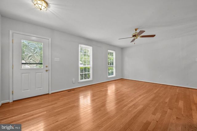 2422 IVYWOOD RD, Reston, VA 20191