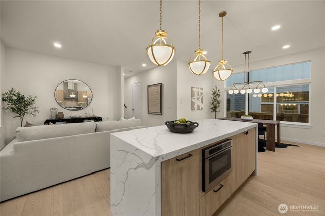 8403 NE 137th Street, Kirkland, WA 98034