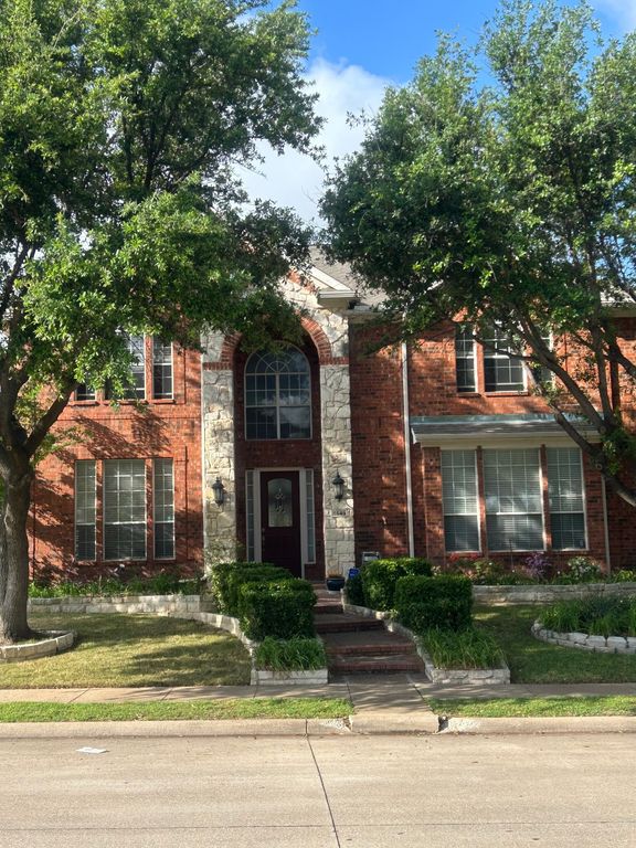 5549 Mountain Valley Drive, The Colony, TX 75056