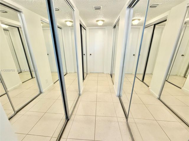 9755 Westview Drive 1217, Coral Springs, FL 33076
