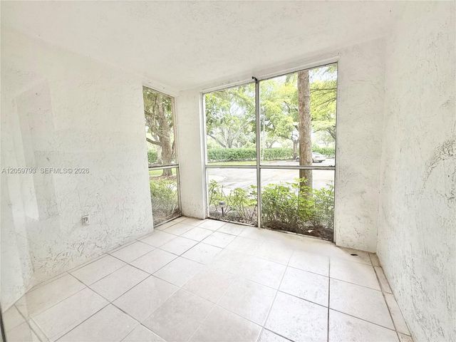9755 Westview Drive 1217, Coral Springs, FL 33076